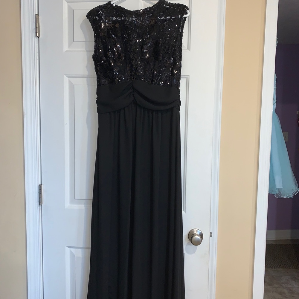 Long black dress
